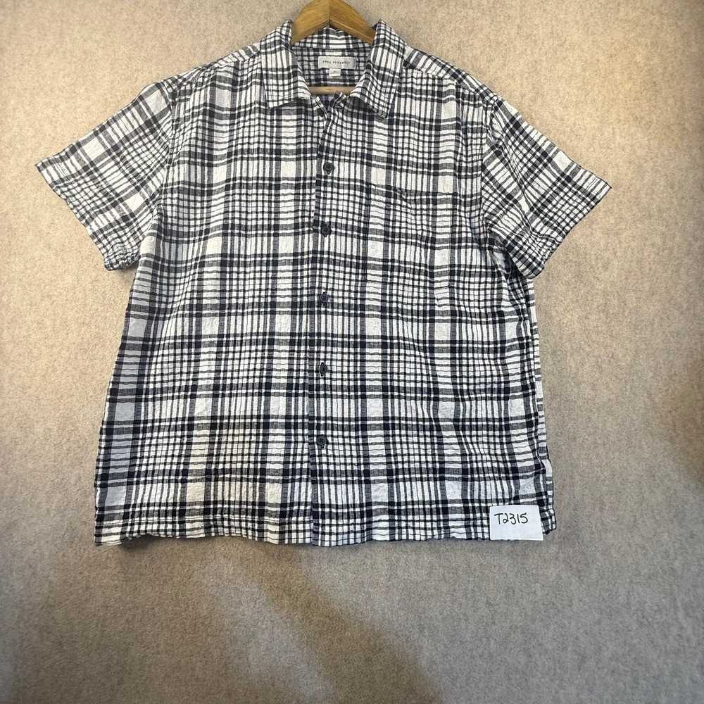Free Assembly Mens Navy White Plaid Short Sleeve Button Down Shirt Medium T2315
